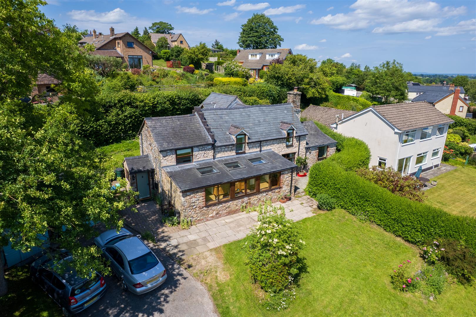 Silverdale Cottage Springbank Close, Oswestry, SY10 9DJ For Sale Silverdale Cottage Springbank Close, Oswestry, SY10 9DJ For Sale